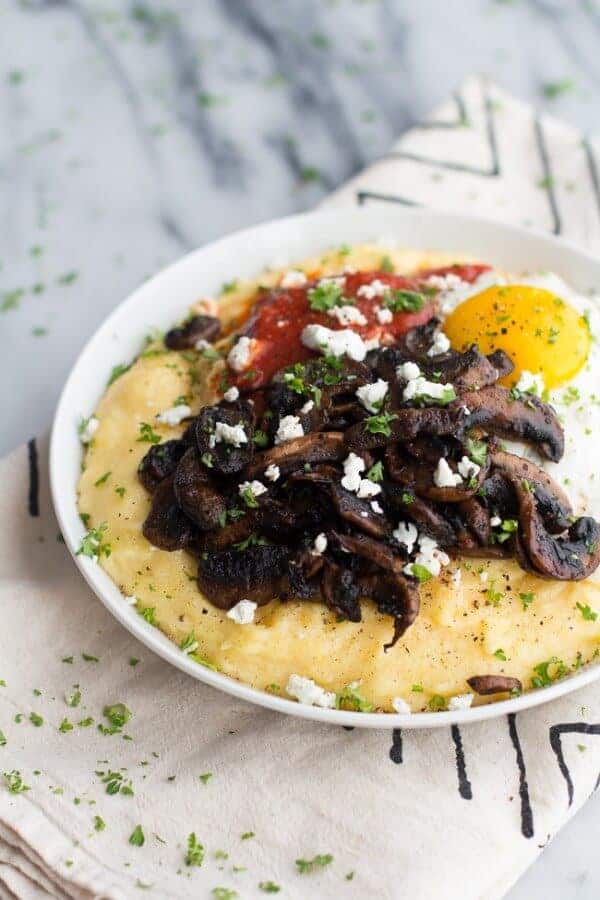 焦糖蘑菇玉米粥，海员沙拉+煎蛋和山羊奶酪|半烤harvest.com