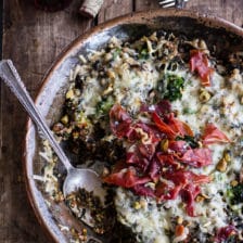 Harissa, Broccoli，菠菜，Wild Rice砂锅配酥脆的熏火腿。