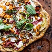 烤胡桃南瓜苹果Burrata Pizza |halfbakedharvest.com @hbharvest.