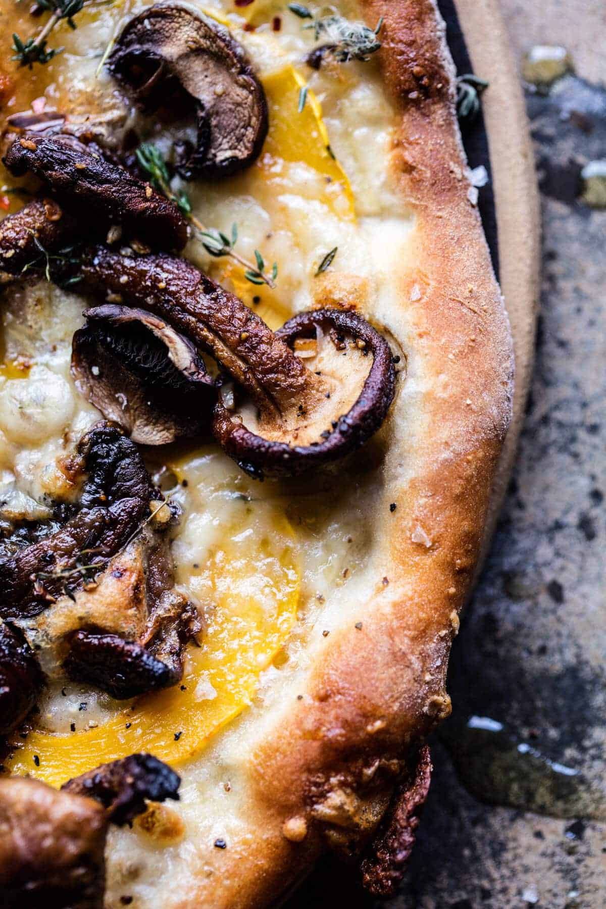 香醋蘑菇山羊奶酪披萨