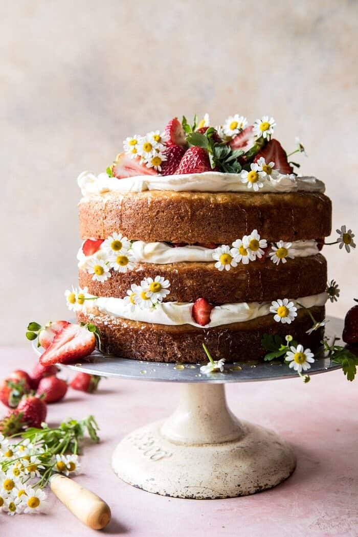 草莓洋甘菊裸体蛋糕|半烘harvest.com #蛋糕#春天#草莓#食谱#复活节BOB娱乐下载