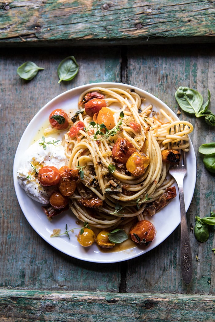 煮锅突发樱桃番茄夏季意大利面柠檬面包屑|halfbakedharvest.com #pasta #tomatoes #burrata #summerBOB娱乐下载recipes