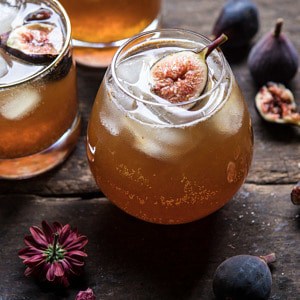 无花果面包片粉碎|halfbakedharvest.com #cocktial #drink #figs #bourbon #fallBOB娱乐下载recipes #autumn