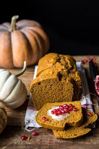 健康南瓜姜面包|halfbakedharvest.com #healthy #pumpkin #bread #fall #thanksgiving #easyBOB娱乐下载recipes