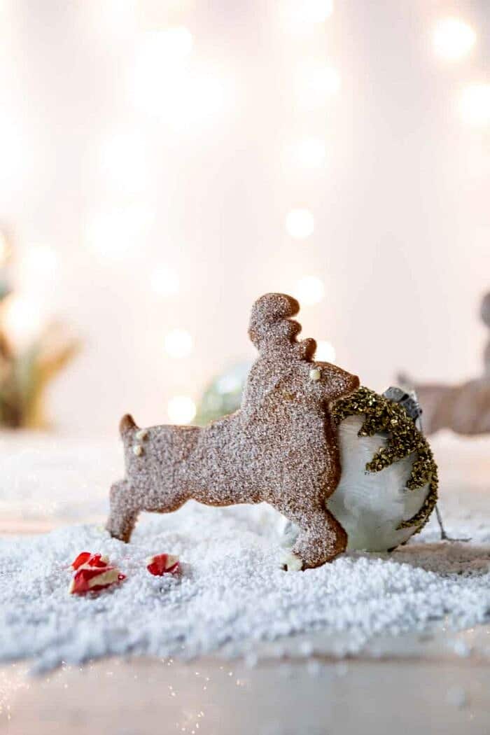 北极蛋糕|halfbakedharvest.com #chocolatecake #christmas #holiday #dessert