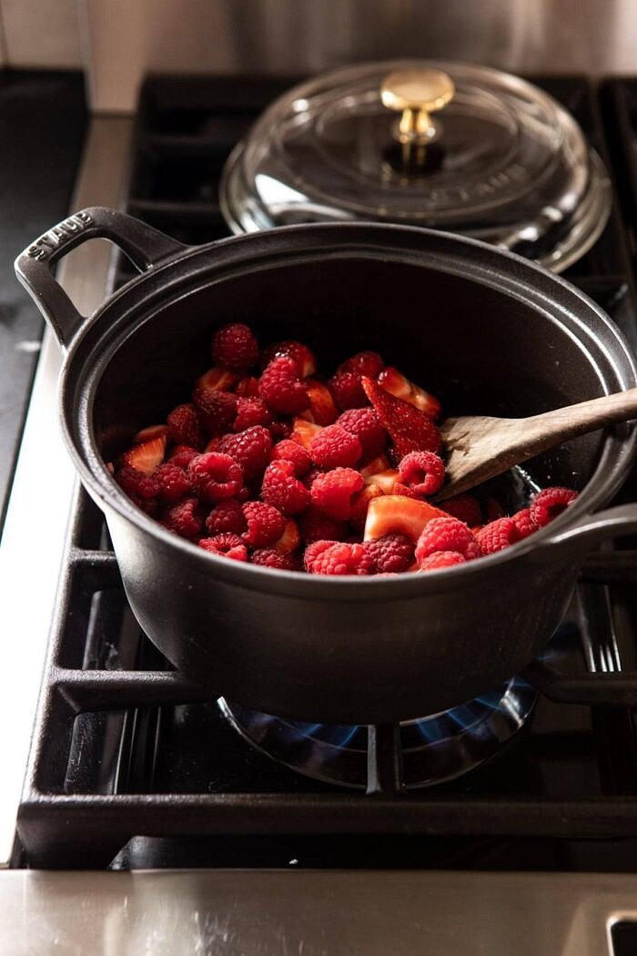 草莓在锅