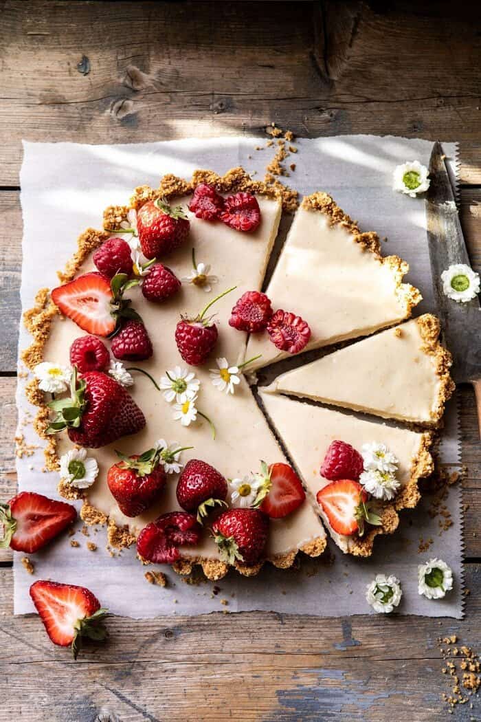 没有大惊小怪的柠檬馅饼|halfbakedharvest.com #lemontart #dessert #summer #nobake #easyBOB娱乐下载recipes