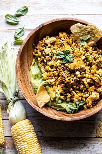 烤街玉米沙拉配鳄梨mayo |halfbakedharvest.com #corn #salad #easyBOB娱乐下载recipes #summer