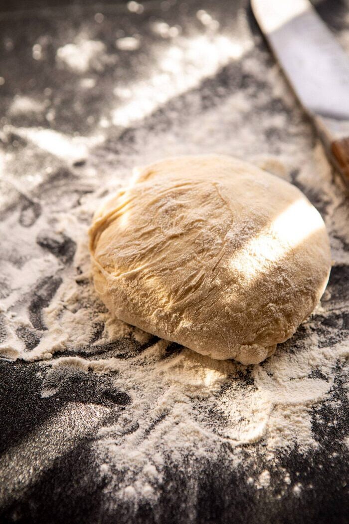 法式洋葱蘑菇披萨|halfbakedharvest.com #pizza #mushrooms #easyBOB娱乐下载recipes