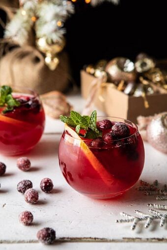 Jingle Bell Cranberry Paloma | halfbakedharvest.com #龙舌兰#圣诞饮品周六#假日
