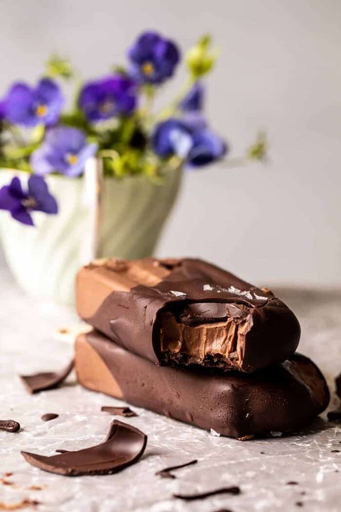 奶油素食巧克力软糖Pops |半烘焙harvest.com