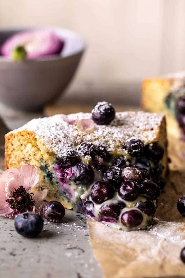 蓝莓柠檬罂粟籽Crème蛋糕半烤收获