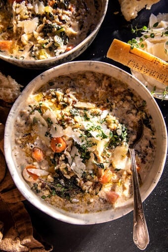 舒适的野生米饭和Orzo鸡汤|halfbakedharvest.com